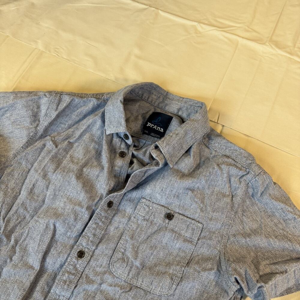 Prana Men’s Small Light Gray Chambray Organic Cotton Short Sleeve Button Down